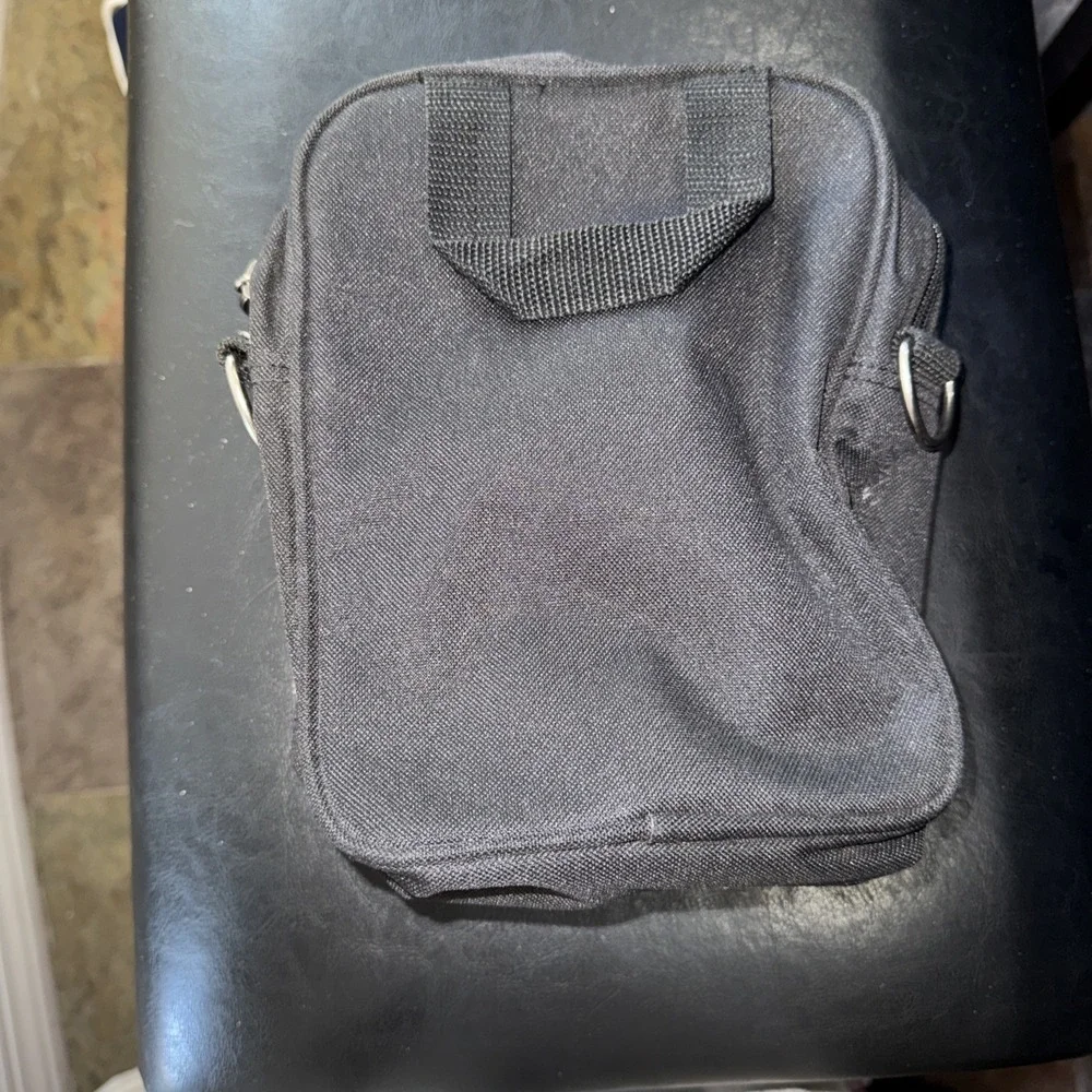 Ricardo Beverly Hills Black Crossbody‎ Bag Small Travel Purse Everyday Carry